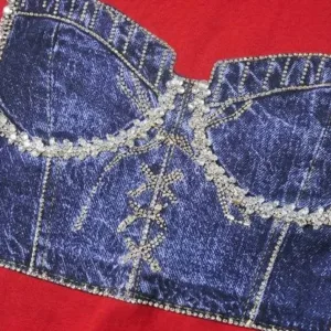Camisa con corset estampado Roja 3